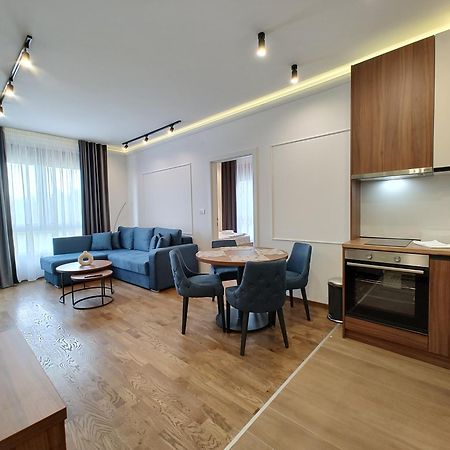 Velika Recepcija Cc Magnet Aparthotel ซลาตีบอร์ ภายนอก รูปภาพ