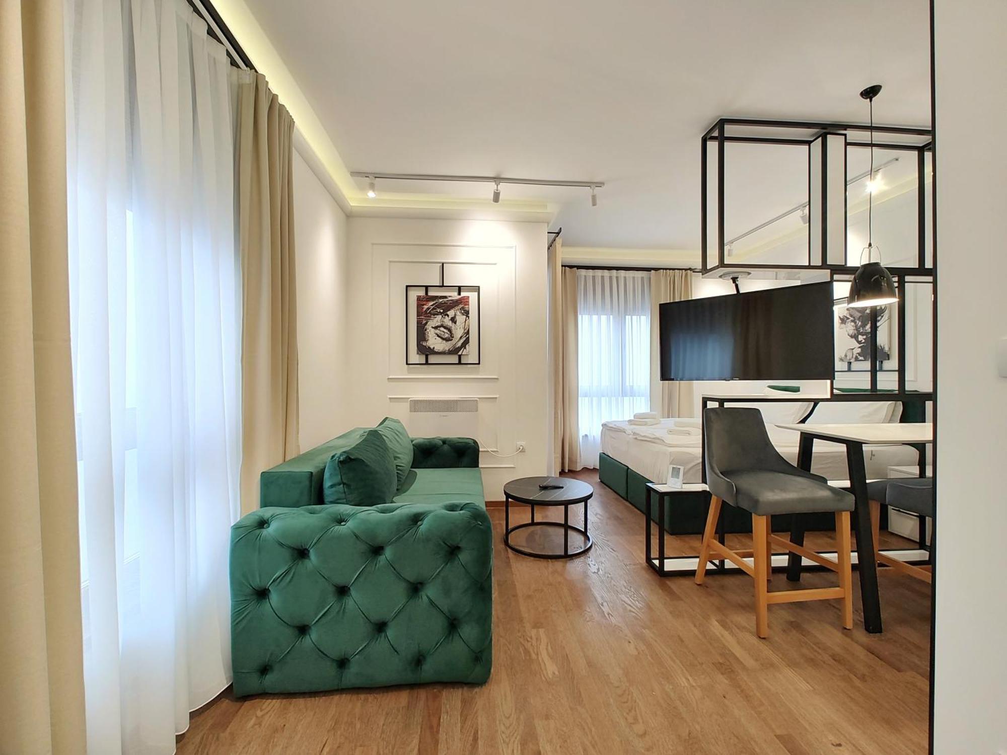 Velika Recepcija Cc Magnet Aparthotel ซลาตีบอร์ ภายนอก รูปภาพ