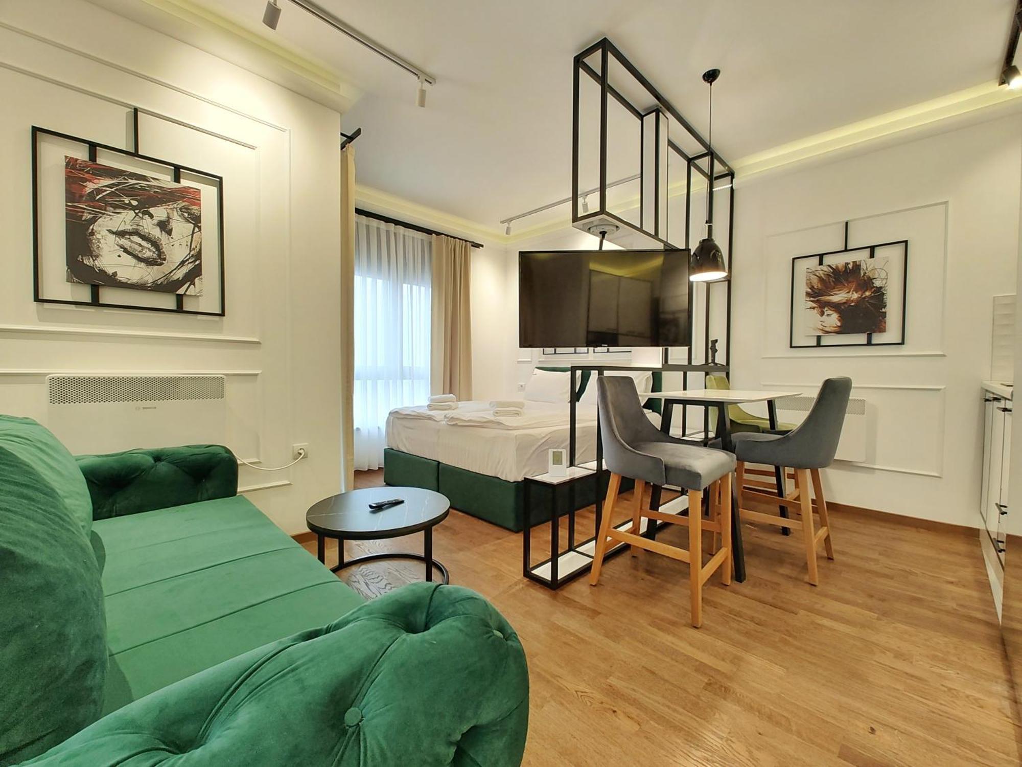 Velika Recepcija Cc Magnet Aparthotel ซลาตีบอร์ ภายนอก รูปภาพ