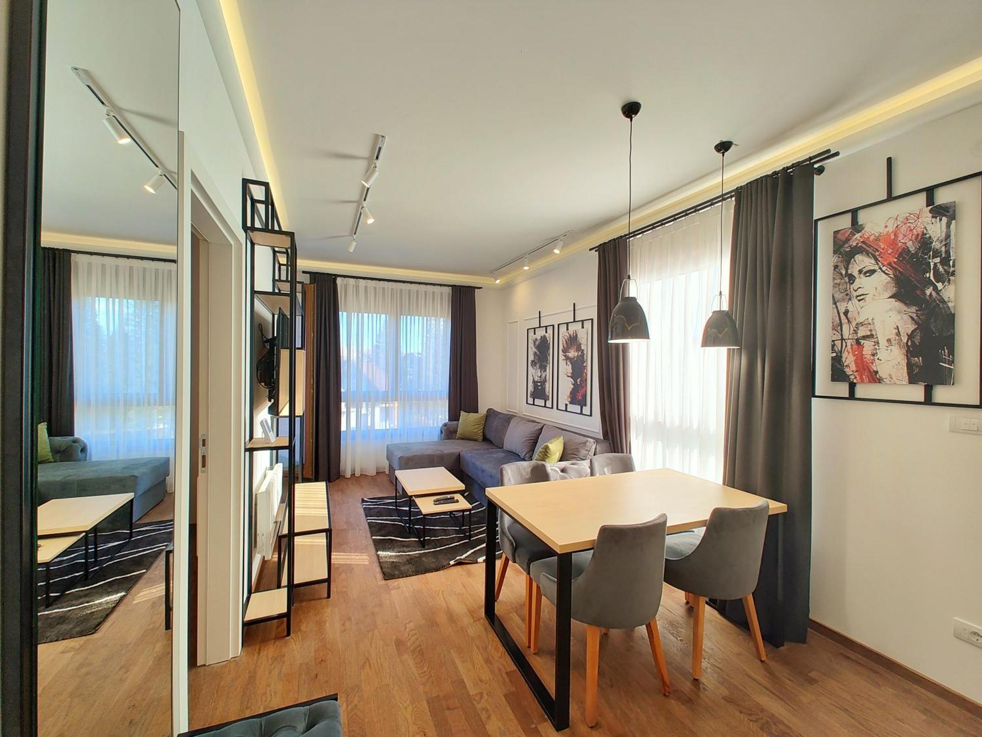 Velika Recepcija Cc Magnet Aparthotel ซลาตีบอร์ ภายนอก รูปภาพ